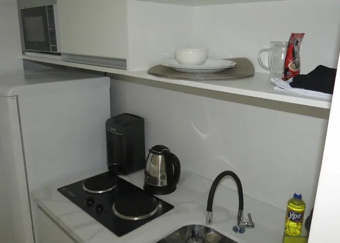 Apto todo novo e bem localizado!